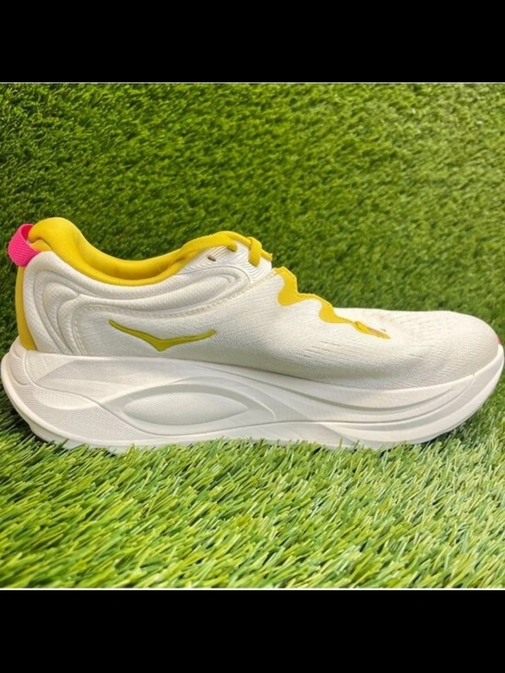 HOKA Gaviota 6 Women's White & Yellow Athletic Shoes 9.5D.  Sugg Retail $180.